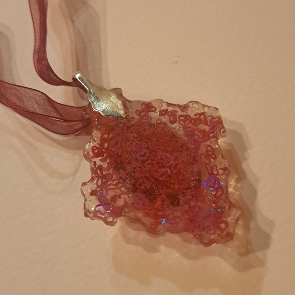 Handmade Pendant Funky Groovy Pink hearts Valentine's Resin Stirling Silver - Picture 4 of 6